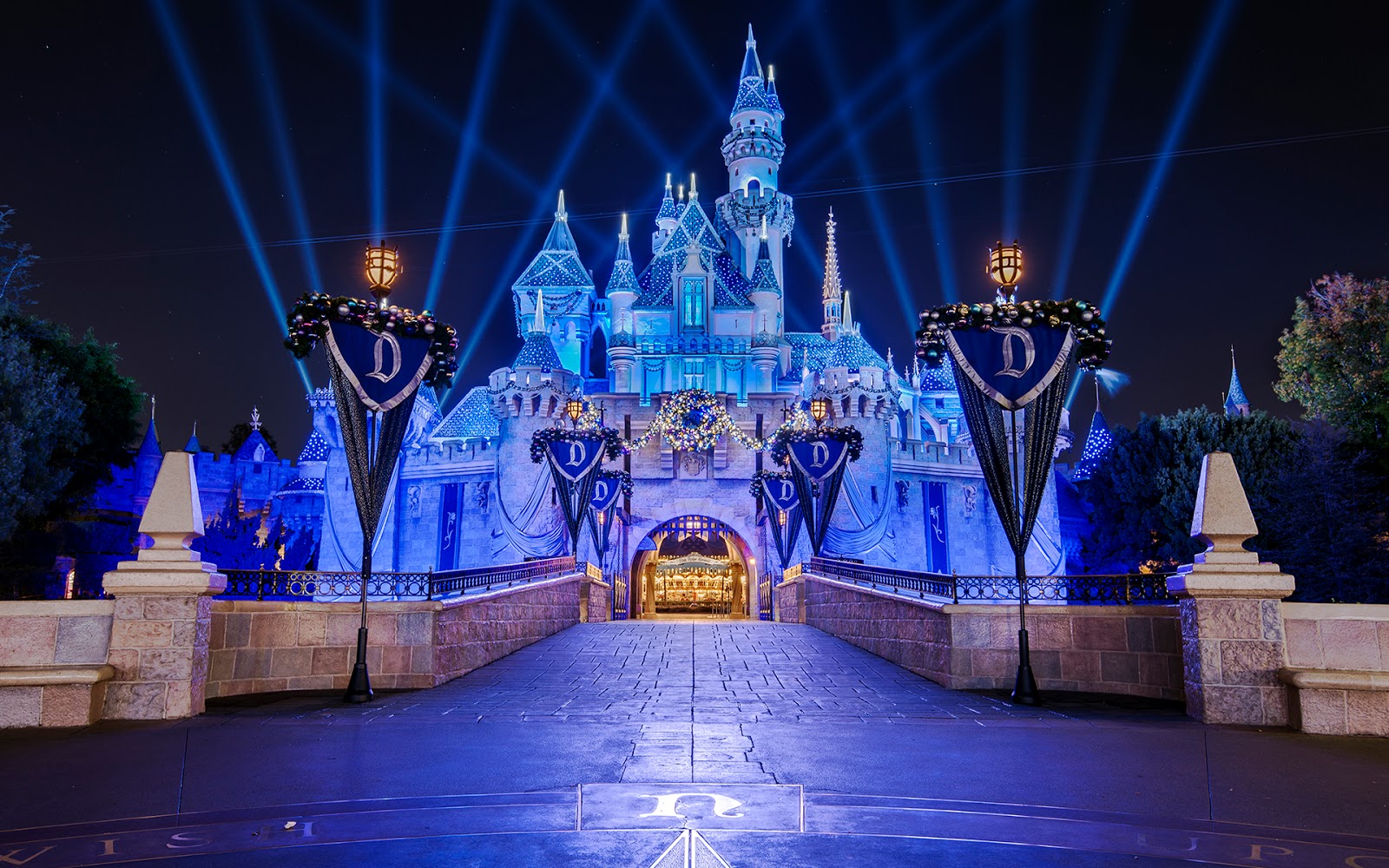 Christmas in Paris – Tickets, Markets & Festive Events