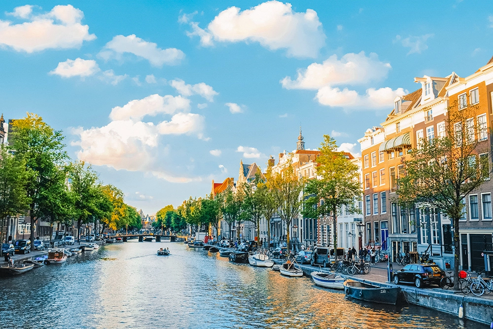 Plan Your Visit to Anne Frank House – Tickets, Hours & Guide