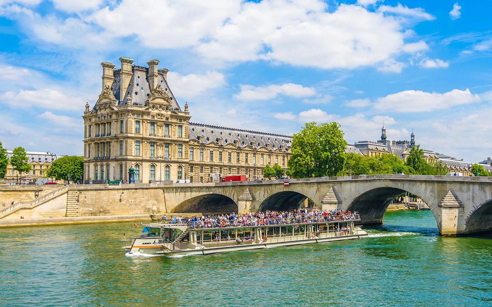 Louvre Museum Tickets – A Complete Guide to Booking, Saving Time, and Enhancing Your Visit