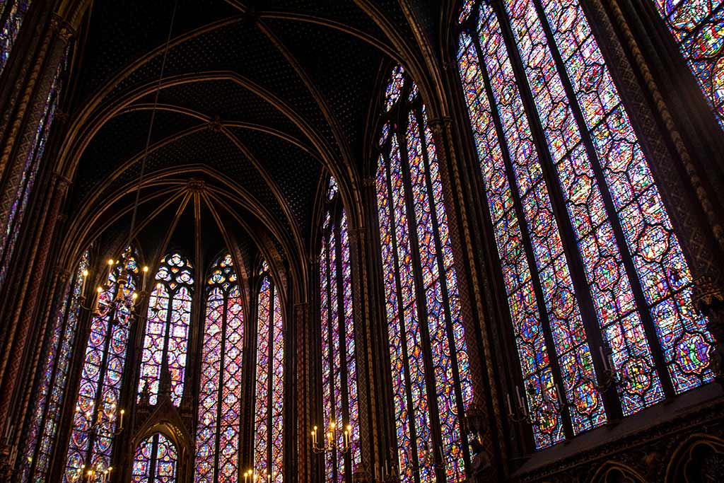 Image of stained glass windows in La Sainte Chapelle Paris
